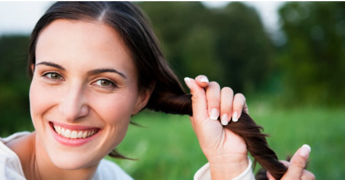 L'huile d’argan : ses utilisations et ses bienfaits pour la peau, les ongles et les cheveux 🌻