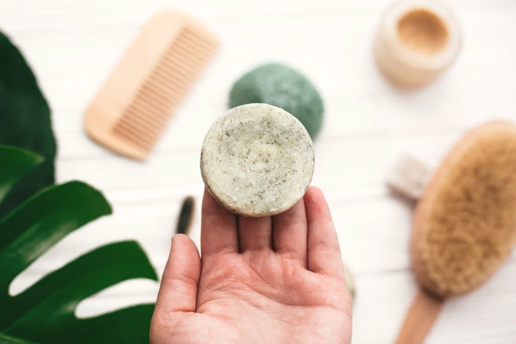 Shampoing solide anti-pelliculaire : Une alternative écologique et pratique