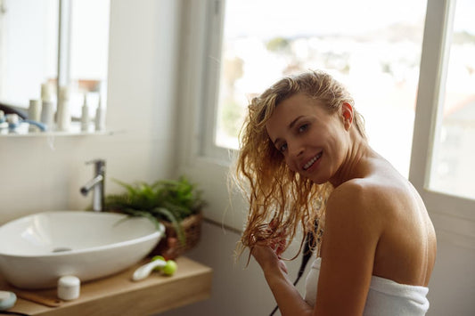 Femme routine cheveux gras