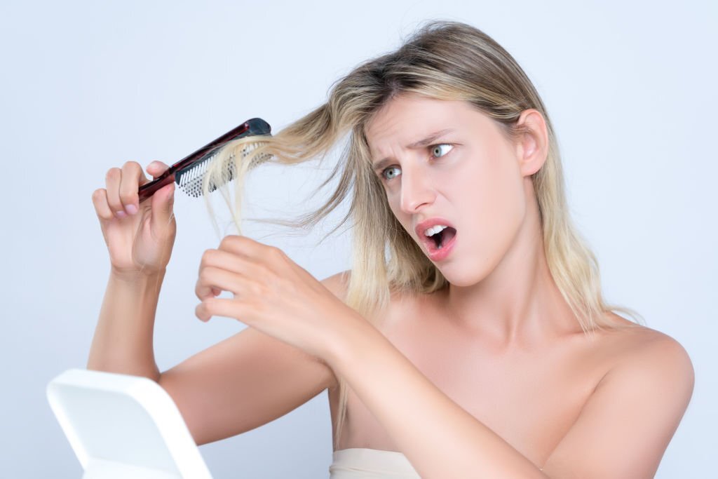 Quel shampooing antipelliculaire pour cheveux secs ?